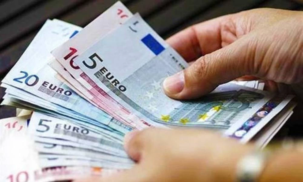Δεύτερη ευκαιρία για τις 100 και 120 δόσεις: Μέχρι την παραμονή της Πρωτοχρονιάς οι αιτήσεις